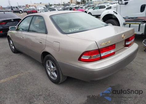 2001 Lexus Es 300 из США, поврежденный, VIN JT8BF28G810329307